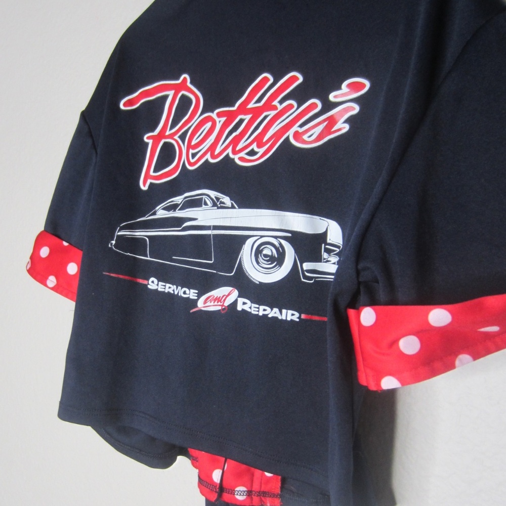 Betty's Full Service Top - Size Small - Picture 4 of 7